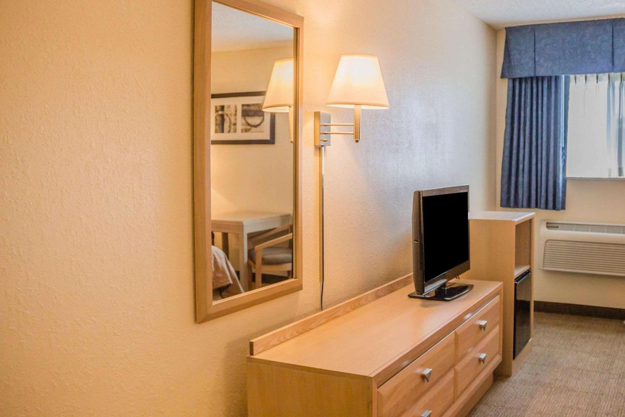 Quality Inn Port Clinton Esterno foto